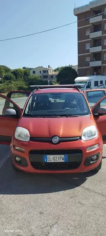 Usata Fiat Panda Easy 86 CV (63 kW) 2012 Arancione Utilitaria
