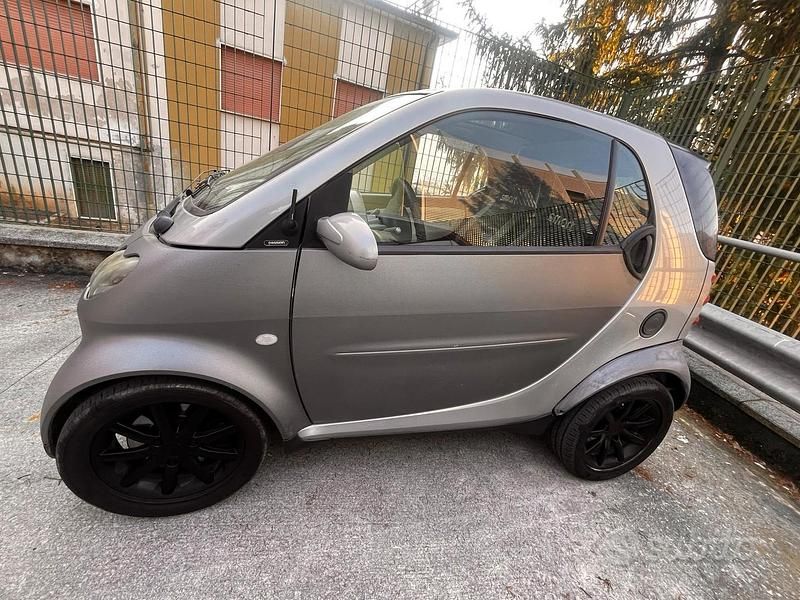 Usata Smart ForTwo Coupé 54 CV (39 kW) 2005 Grigio Coupé