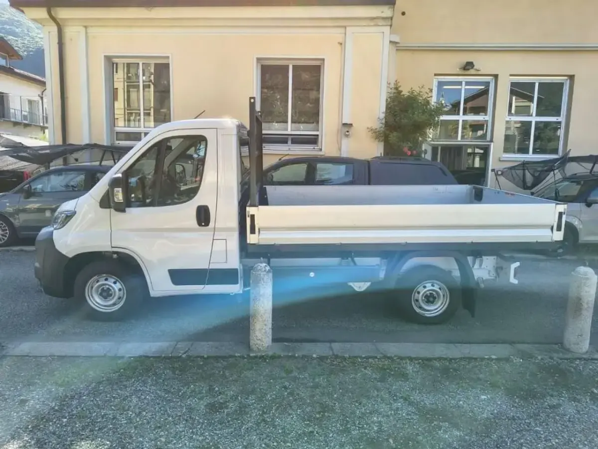 Usata Fiat Ducato 120 CV (88 kW) 2024 Bianco Furgone