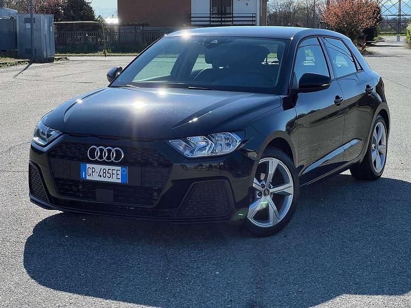 Usata Audi A1 Sportback Ambiente 95 CV (69 kW) 2023 Nero Utilitaria
