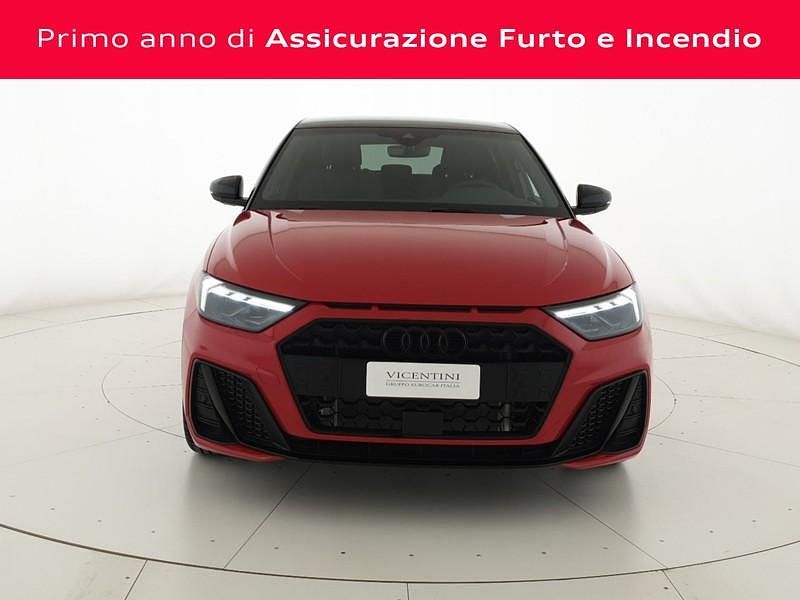 Nuova Audi A1 Sportback Comfort 116 CV (85 kW) 2026 Rosso progressivo metallizzato Utilitaria