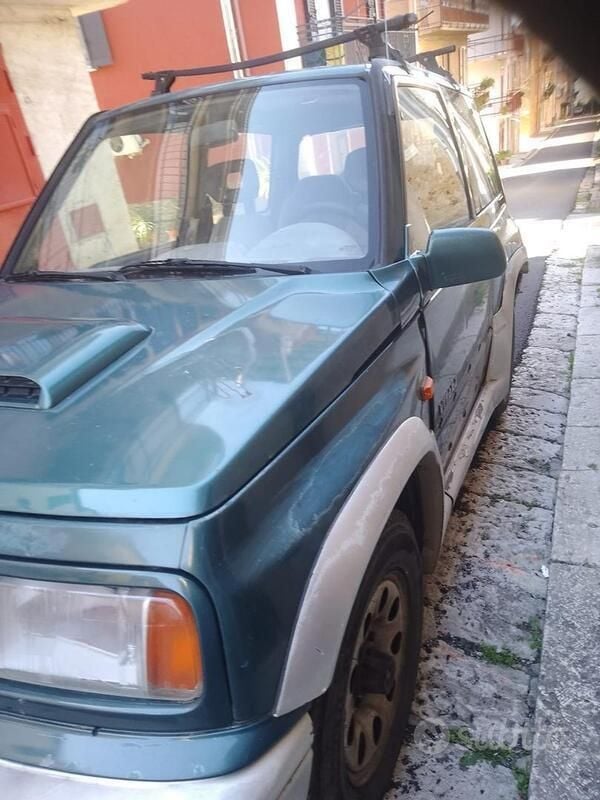 Usata Suzuki Vitara 68 CV (50 kW) 1998 SUV