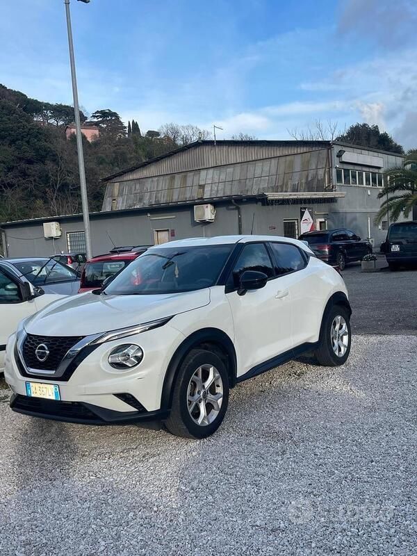Usata 2020 Nissan Juke N-Connecta SUV | 13.999 € (Buon prezzo) - Immagine 1/4