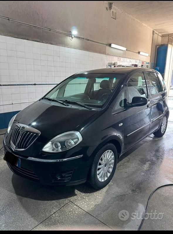 Usata Lancia Musa 2012 Nero Monovolume
