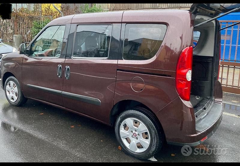 Usata Fiat Doblò 2014 Rosso Monovolume
