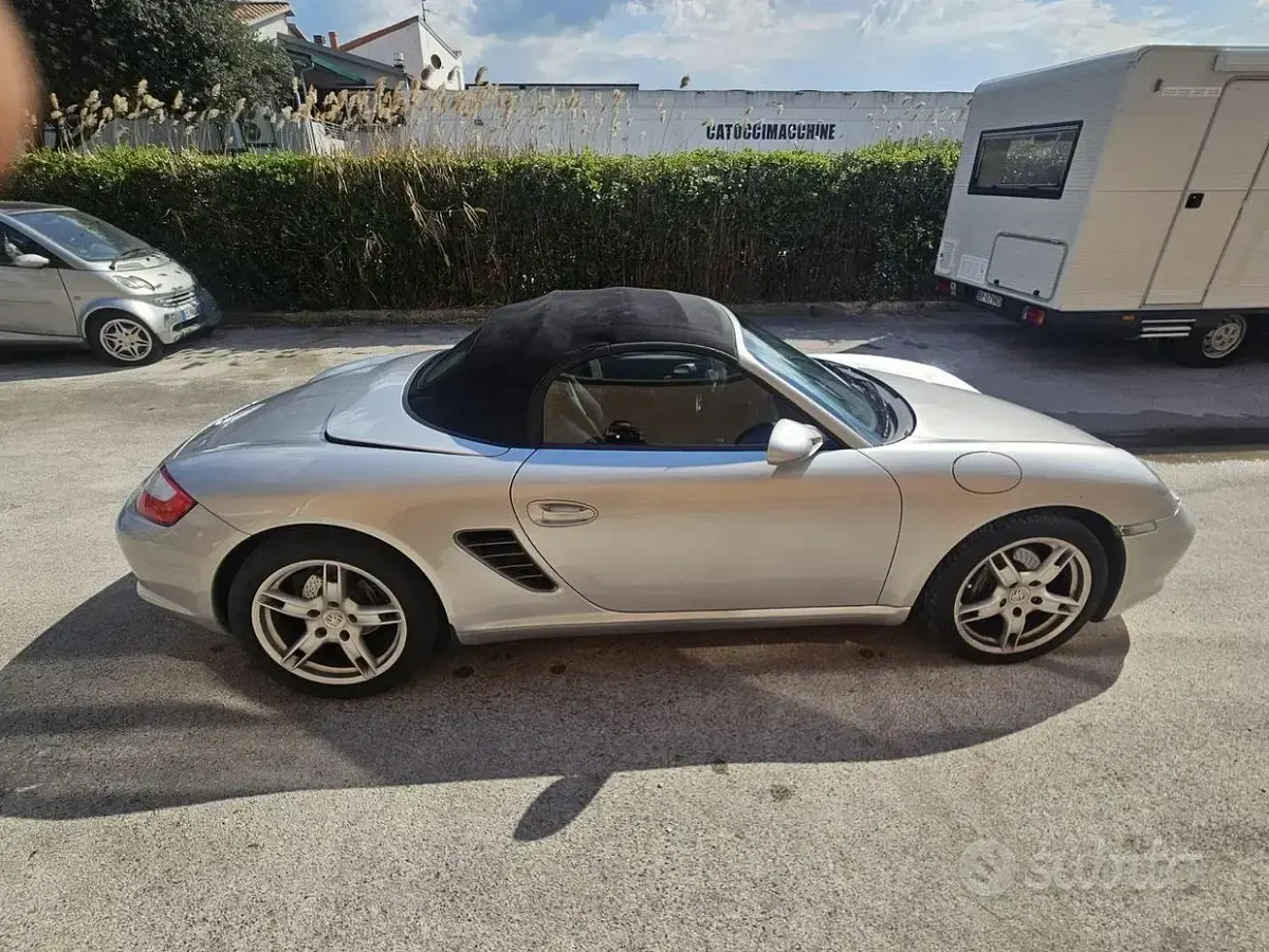 Usata Porsche Boxster 239 CV (175 kW) 2005 Grigio Cabrio