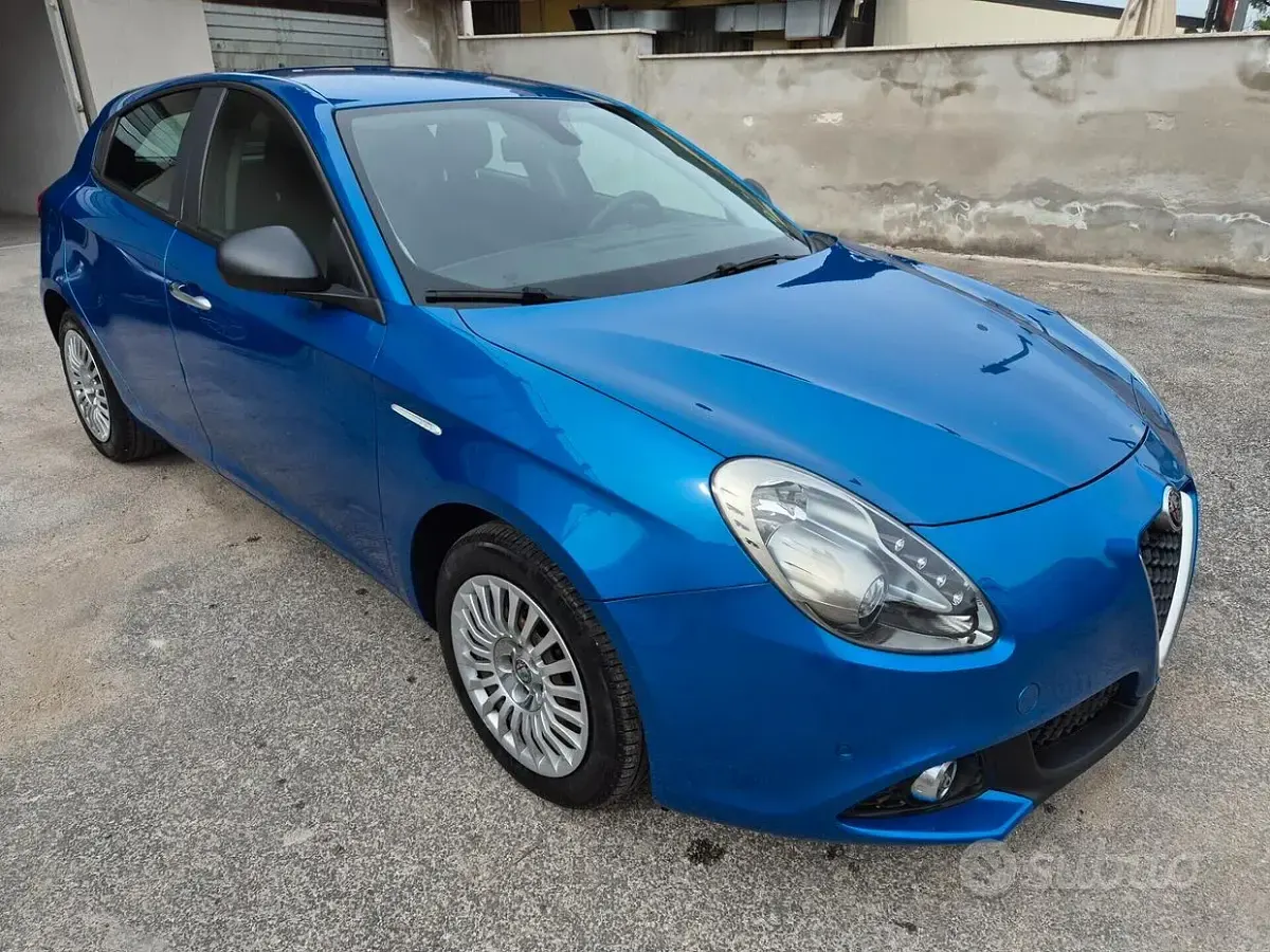 Gebraucht Alfa Romeo Giulietta Business 120 PS (88 kW) 2018 Blau Kleinwagen
