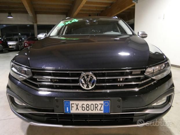 Usata VW Passat Alltrack 190 CV (139 kW) 2019 Nero Station wagon