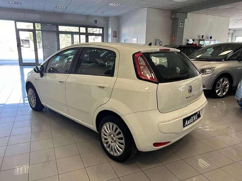 Usata Fiat Punto Evo Dynamic 75 CV (55 kW) 2011 Bianco Utilitaria