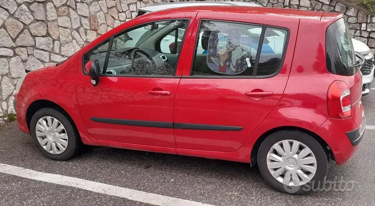Usata Renault Modus 75 CV (55 kW) 2012 Rosso Monovolume