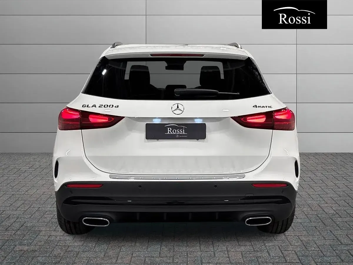 Nuova Mercedes GLA200 150 CV (110 kW) 2026 Nero SUV