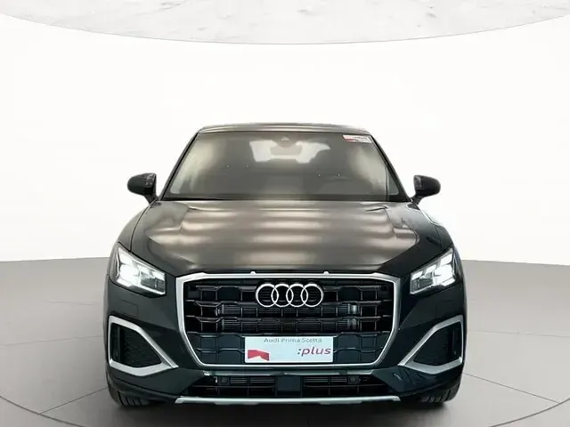 Usata Audi Q2 Advanced Plus 116 CV (85 kW) 2025 Grigio manhattan metallizzato SUV
