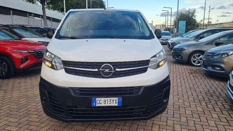 Usata Opel Vivaro Enjoy 145 CV (106 kW) 2022 Bianco Monovolume