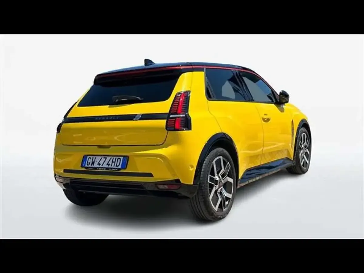 Usata Renault 5 E-Tech Iconic 77 kW (106 CV) 2024 Giallo