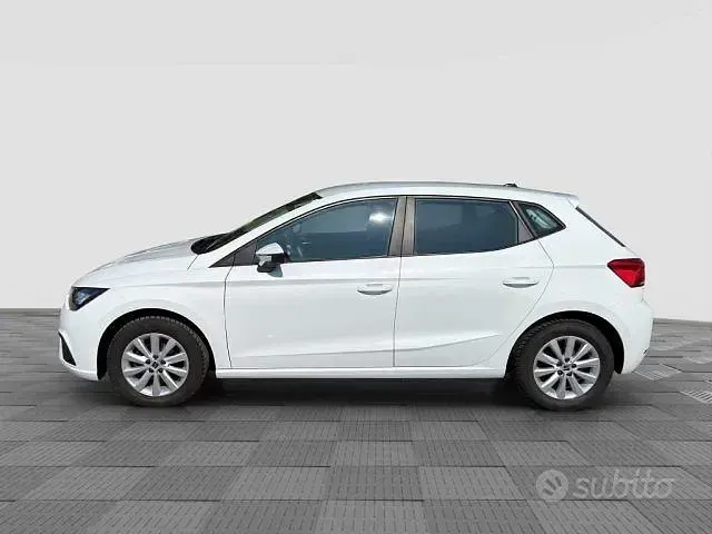 Usata Seat Ibiza Style 80 CV (58 kW) 2022 Bianco nevada Utilitaria