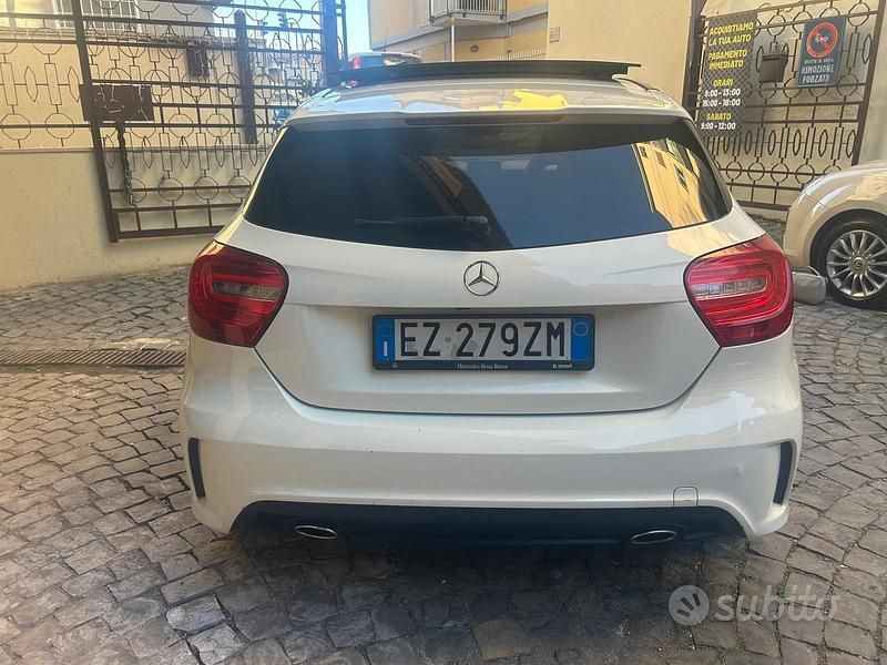 Usata Mercedes A180 Premium 108 CV (79 kW) 2015 Bianco Berlina
