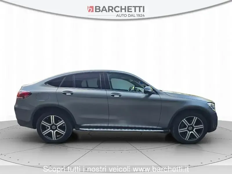 Usata Mercedes GLC220 194 CV (142 kW) 2022 Grigio SUV