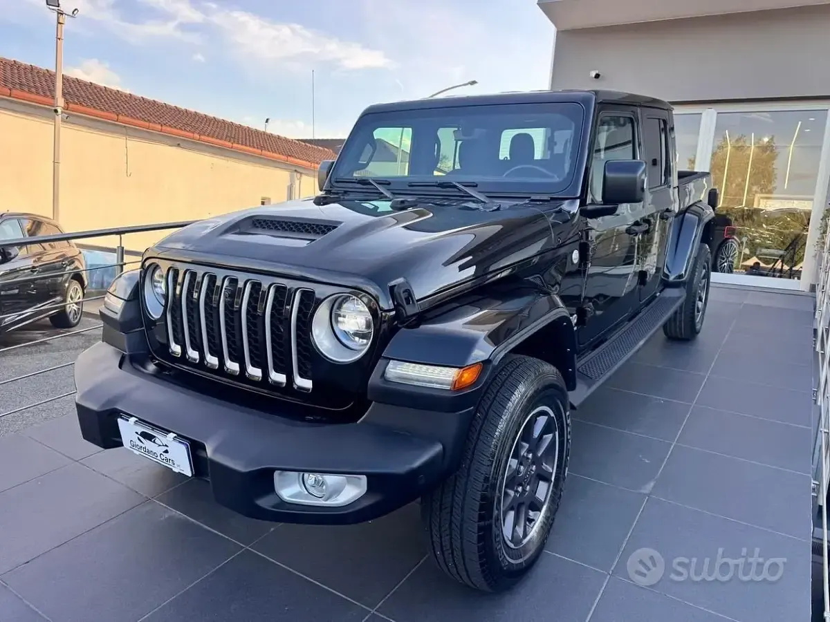 Usata Jeep Gladiator Overland 264 CV (194 kW) 2021 Nero Pick-up