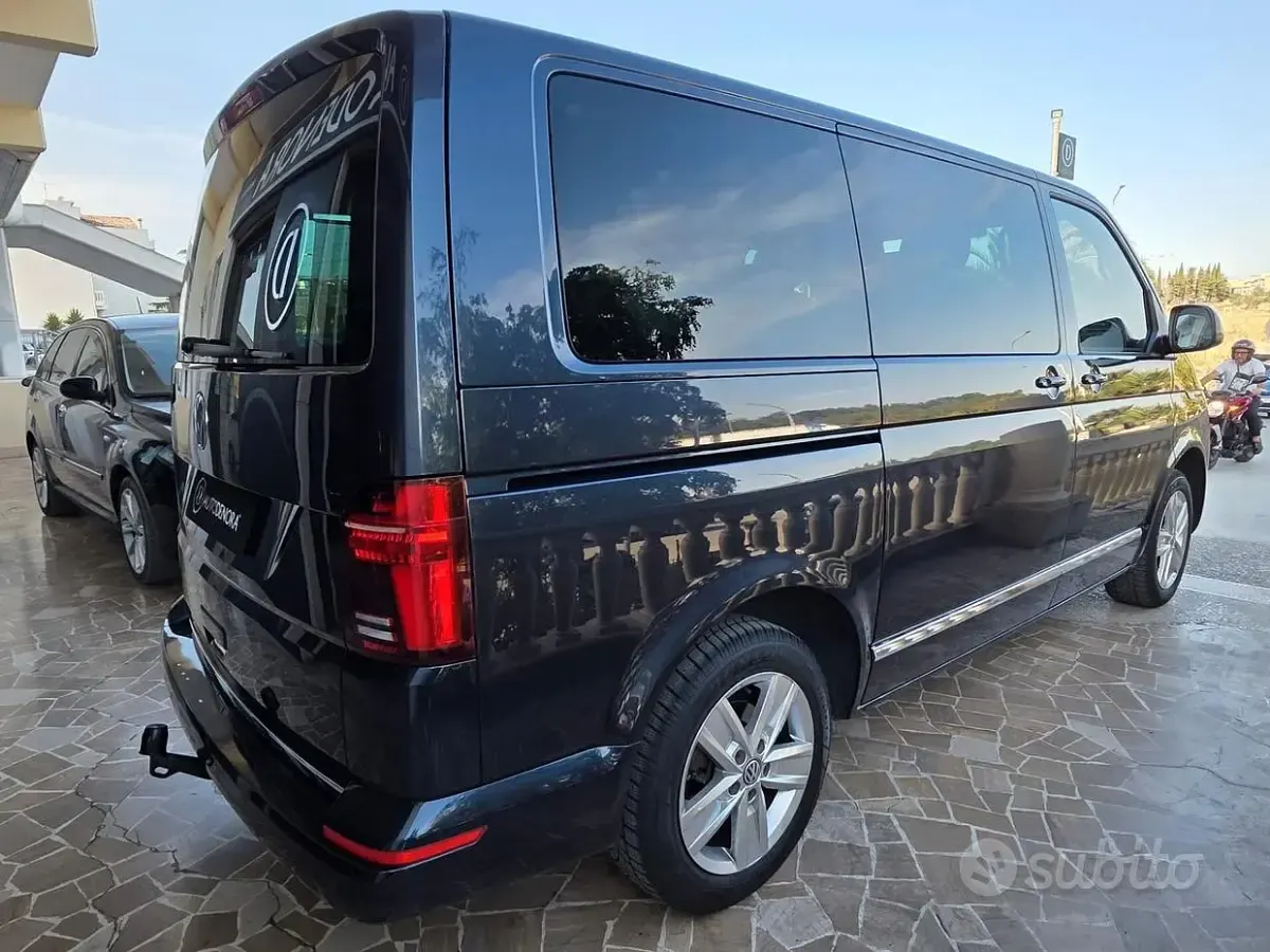 Usata VW Multivan Highline 199 CV (146 kW) 2020 Bluazzurro Monovolume