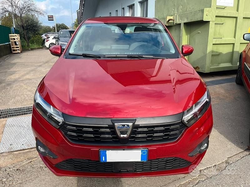 Usata Dacia Sandero Comfort 91 CV (66 kW) 2022 Rosso Berlina