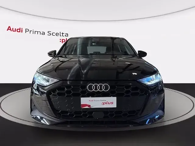 Usata Audi A3 Business 150 CV (110 kW) 2025 Nero brillante
