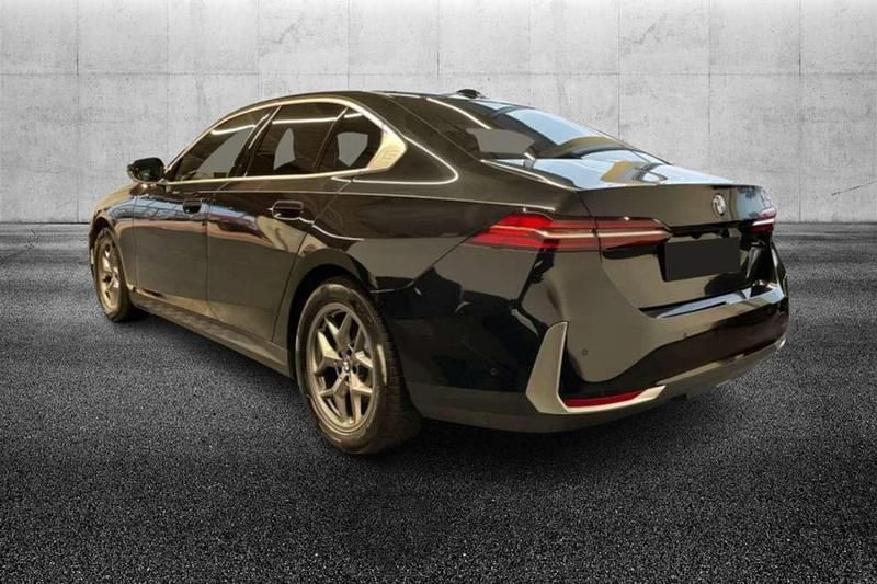 Usata BMW 520 Comfort Edition 197 CV (144 kW) 2024 Nero Berlina