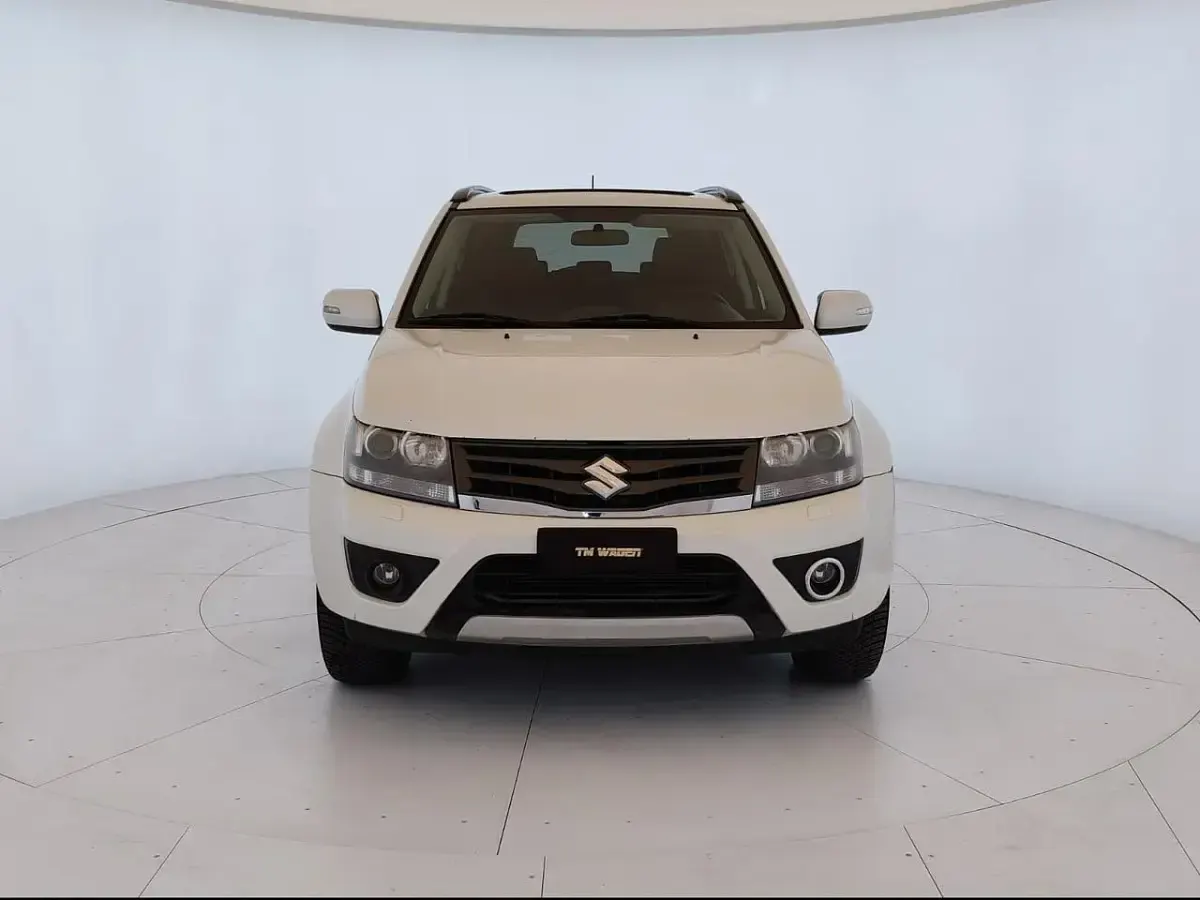 Usata Suzuki Vitara 129 CV (94 kW) 2013 Bianco SUV