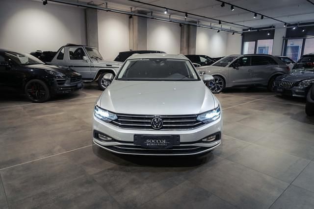 Usata VW Passat Business 122 CV (89 kW) 2021 Argento Station wagon