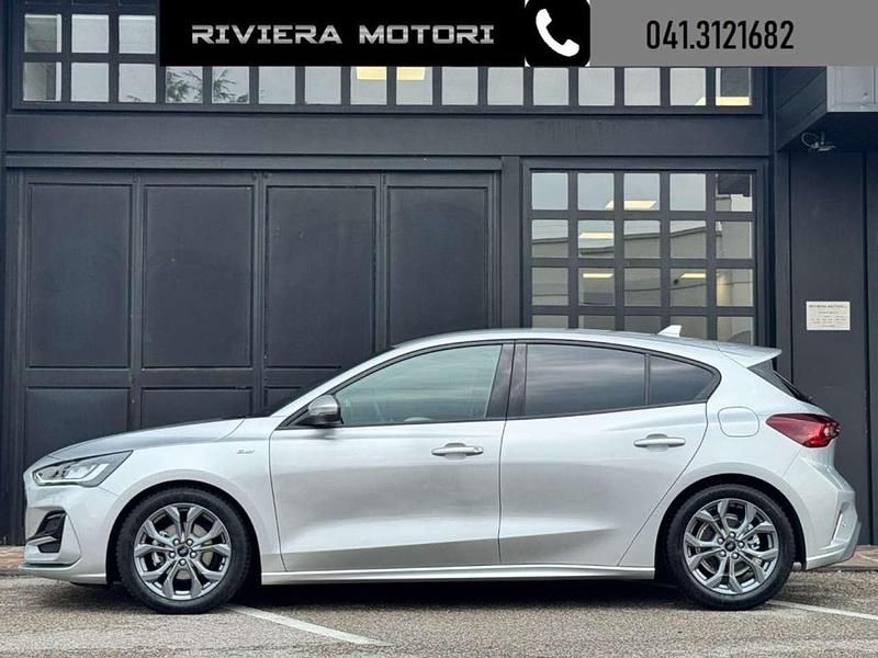 Usata Ford Focus ST-Line 116 CV (85 kW) 2025 Argento Berlina
