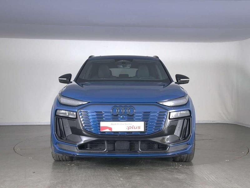Usata Audi e-tron Sport 380 kW (517 CV) 2024 Blu ascari metallizzato SUV
