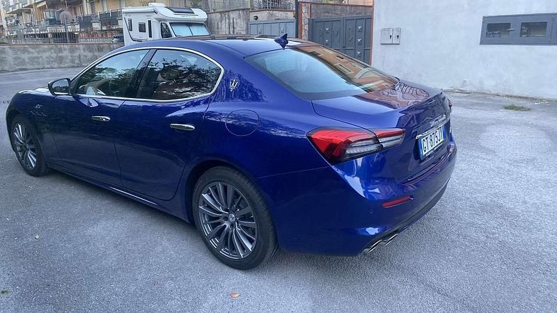 Usata Maserati Ghibli GT 330 CV (242 kW) 2024 Berlina