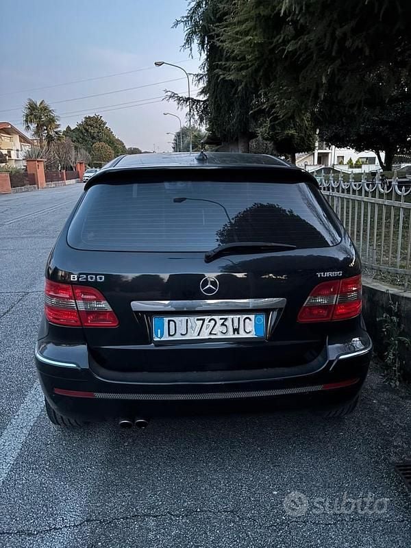Nero Usata 2007 Mercedes B200 Monovolume | 4000 € (Buon prezzo) - Immagine 1/4