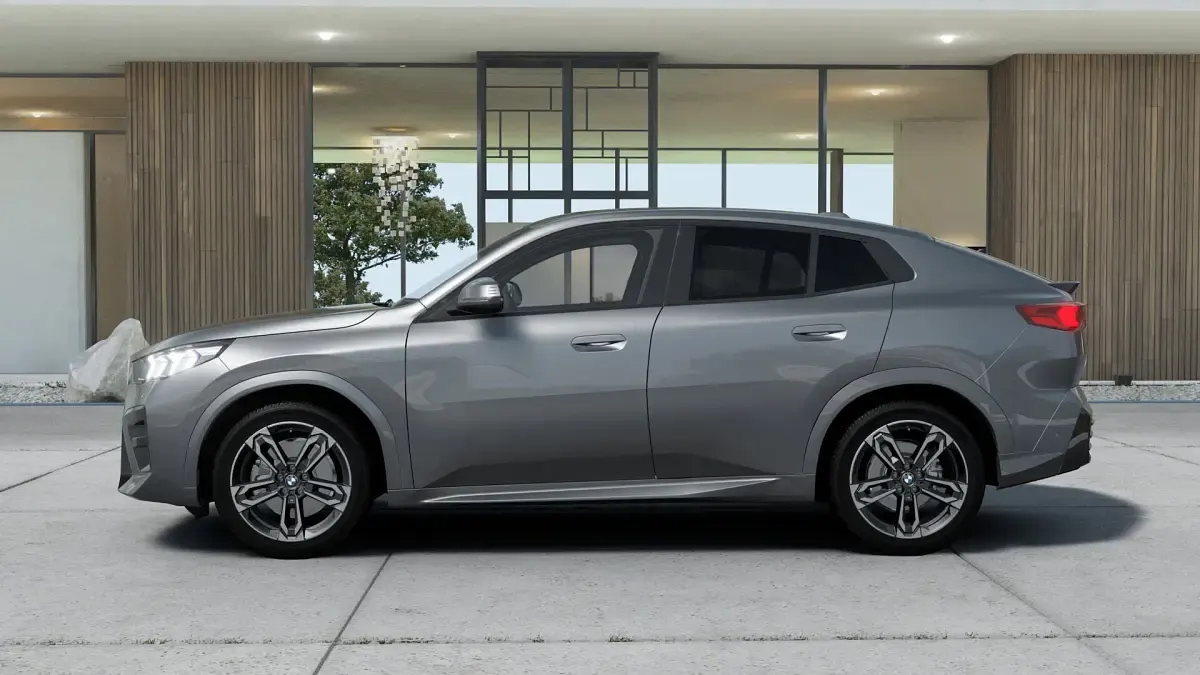 Nuova BMW iX2 M Sport 150 kW (204 CV) 2026 Grigio SUV