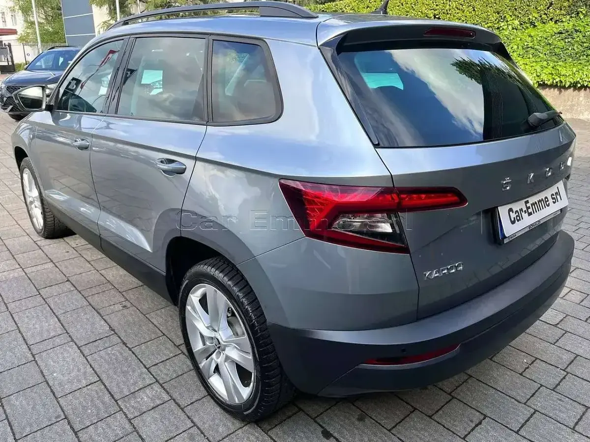 Usata Skoda Karoq Executive 116 CV (85 kW) 2020 Grigio SUV