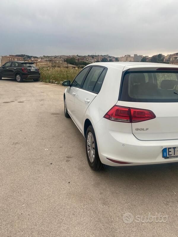 Usata VW Golf VII 110 CV (80 kW) 2014 Berlina