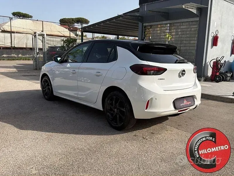 Usata Opel Corsa GS Line 100 CV (73 kW) 2023 Bianco Utilitaria