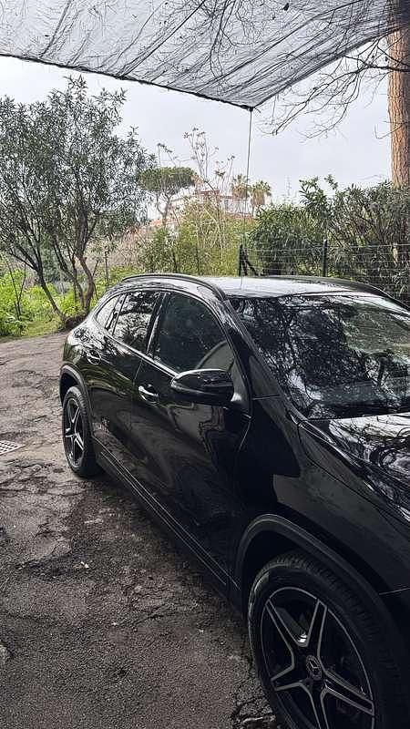 Usata Mercedes GLA200 Premium 150 CV (110 kW) 2023 Nero SUV