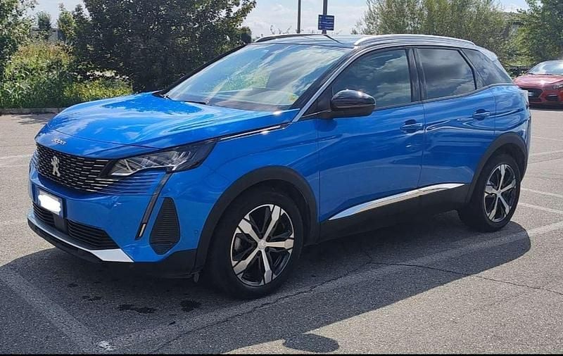 Usata Peugeot 3008 Allure 131 CV (96 kW) 2021 Blu/azzurro SUV