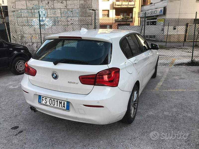 Usata BMW 120 Efficient Dynamics 190 CV (139 kW) 2018 Bianco Utilitaria