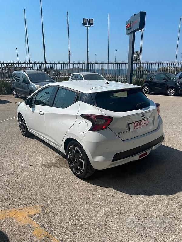 Usata Nissan Micra Acenta 92 CV (67 kW) 2022 Bianco Utilitaria