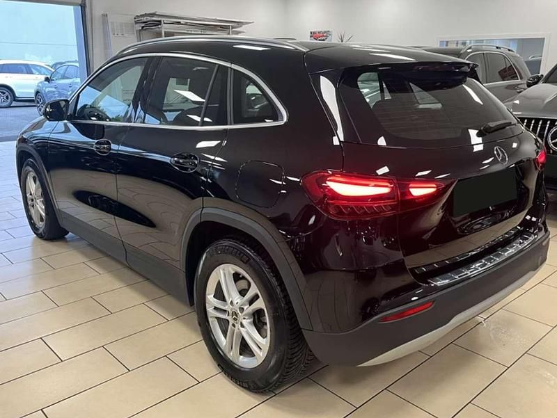 Usata Mercedes GLA180 Advanced Plus 136 CV (100 kW) 2023 Nero SUV
