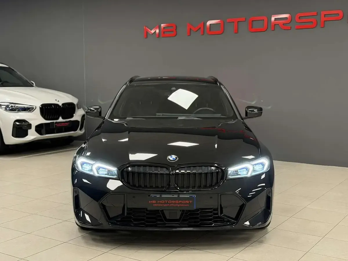 Usado BMW 320 M Sport 190 CV (139 kW) 2024 Negro Familiar