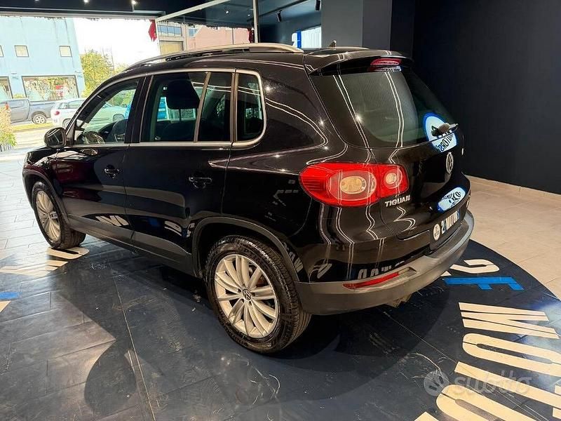Usata VW Tiguan Sport 140 CV (102 kW) 2008 Nero SUV