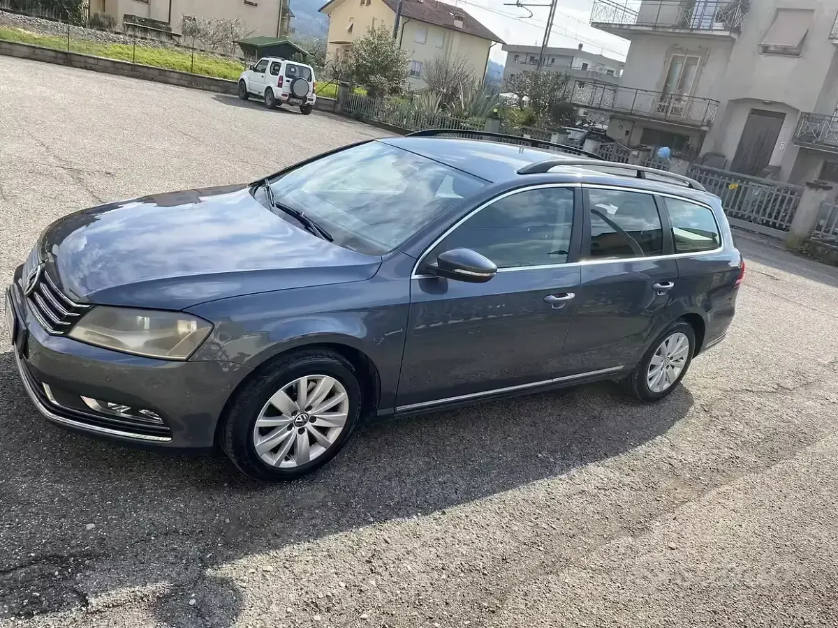 Usata VW Passat 80 CV (58 kW) 2013 Grigio Station wagon