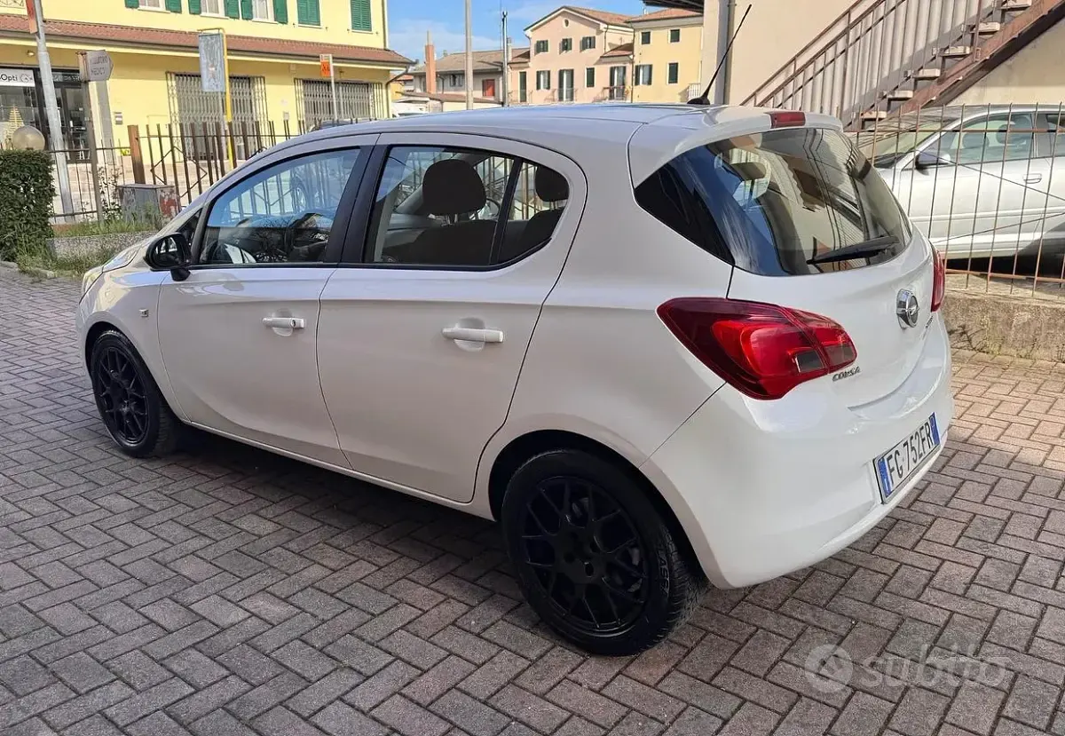 Usata Opel Corsa 95 CV (69 kW) 2016 Bianco Utilitaria