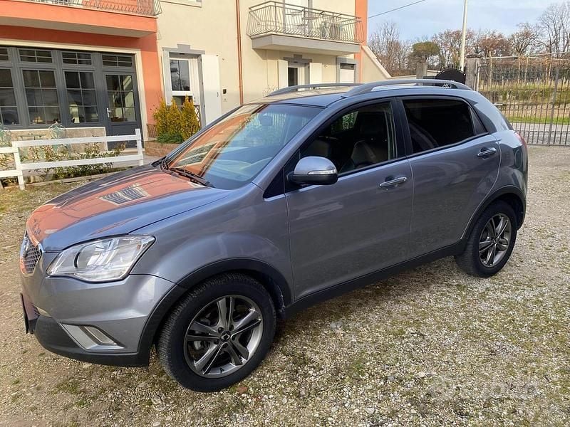 Grigio Usata 2012 Ssangyong (KGM) Korando SUV | 3900 € (Buon prezzo) - Immagine 1/4