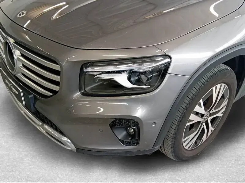 Usata Mercedes GLB200 Advanced Plus 150 CV (110 kW) 2023 Grigio SUV