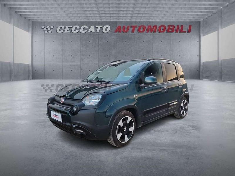 Verde Usata 2025 Fiat Panda S Tre volumi | 13.104 € (Buon prezzo) - Immagine 1/4