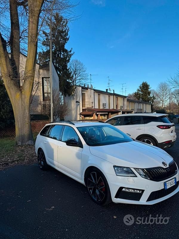 Usata Skoda Octavia RS 184 CV (135 kW) 2019 Bianco Station wagon