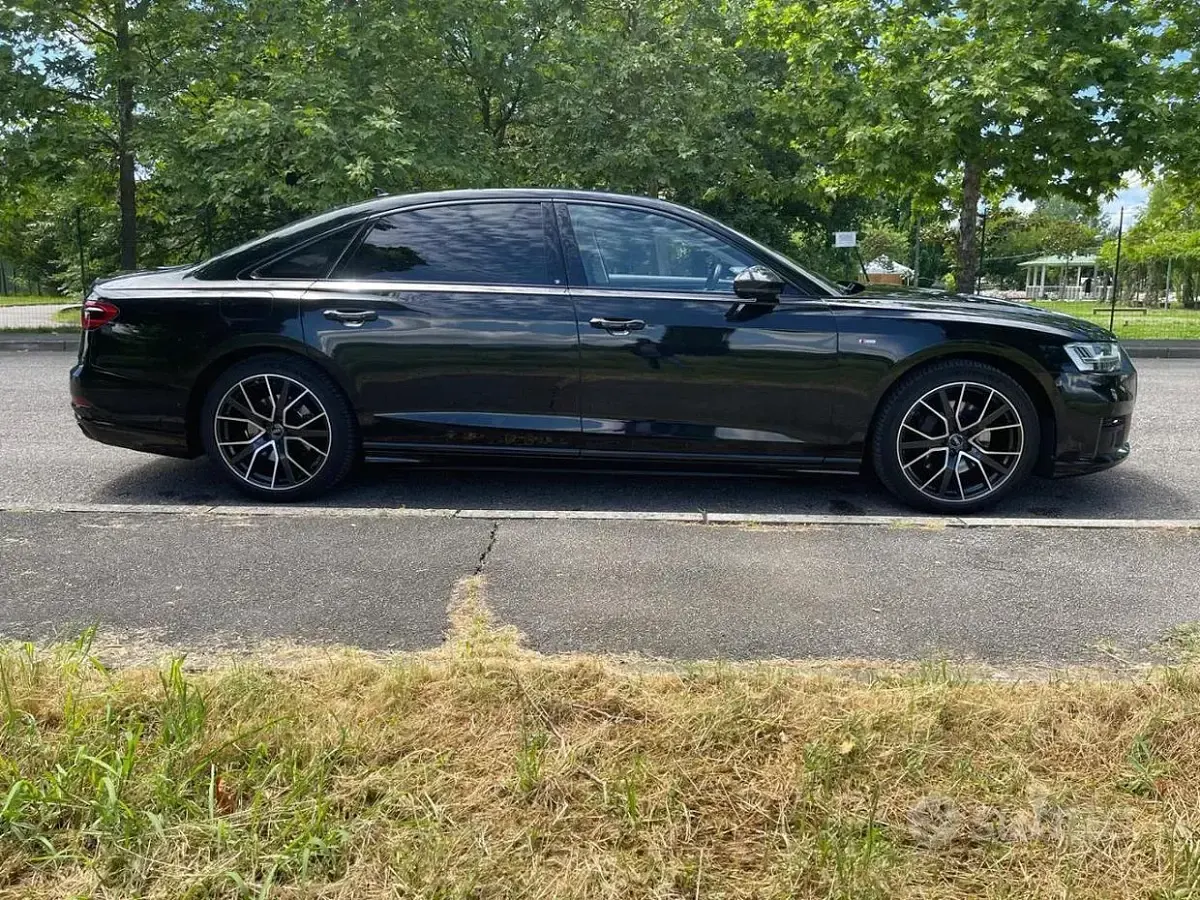 Usata Audi A8L Ambiente 286 CV (210 kW) 2019 Nero Berlina